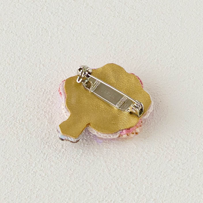 Embroidered Brooch Cherry Blossoms in Full Bloom | Aonoie