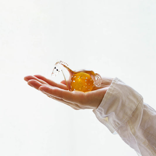 Horse Chestnut S (with black stand) | Gokurakuji Glass Studio