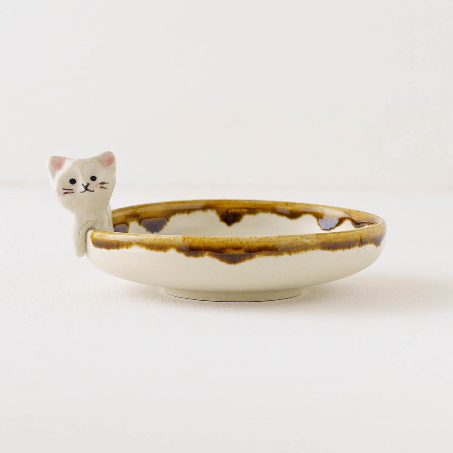 ねこ x にくきゅう 丸皿|梶田慶