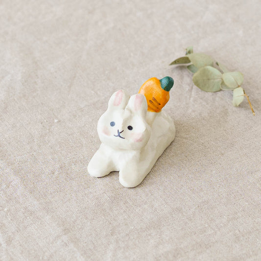 Rabbit x Carrot Chopstick rest | Kei Kajita
