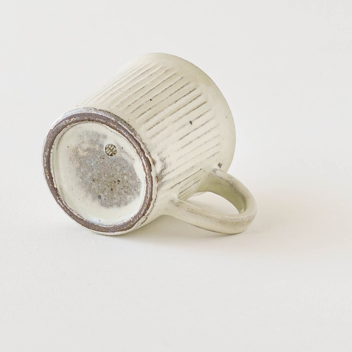 Mug line | Totsu Keiichiro