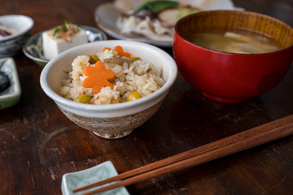 古谷製陶所の粉引きのめし碗