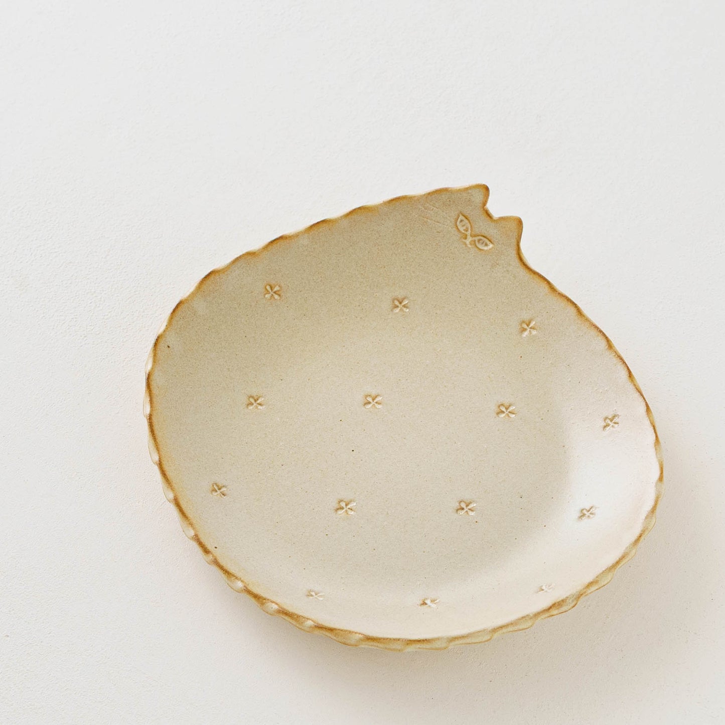 Cat plate L flowers | Atelier Monora