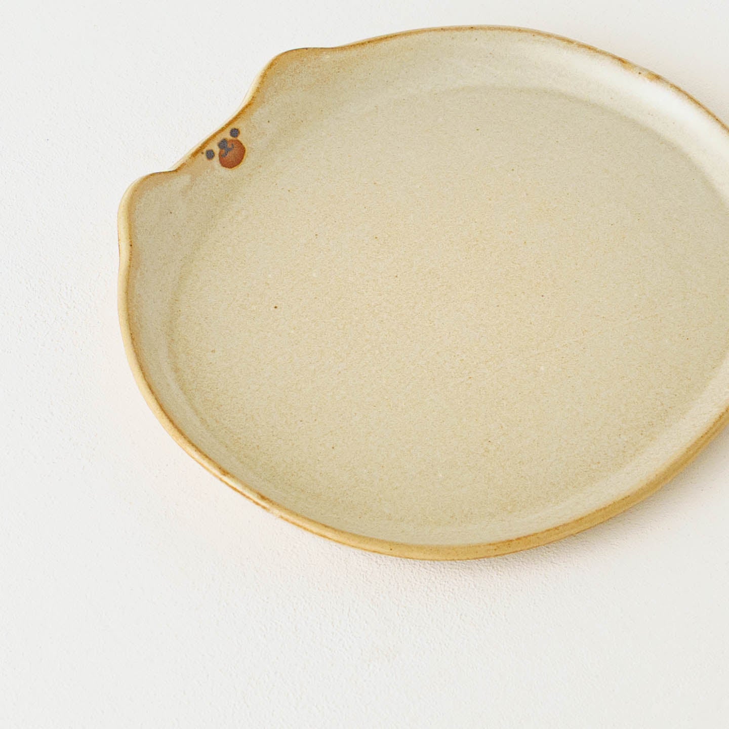 Bear plate L white | Atelier Monora