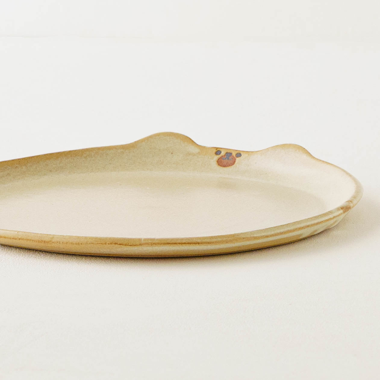 Bear plate L white | Atelier Monora