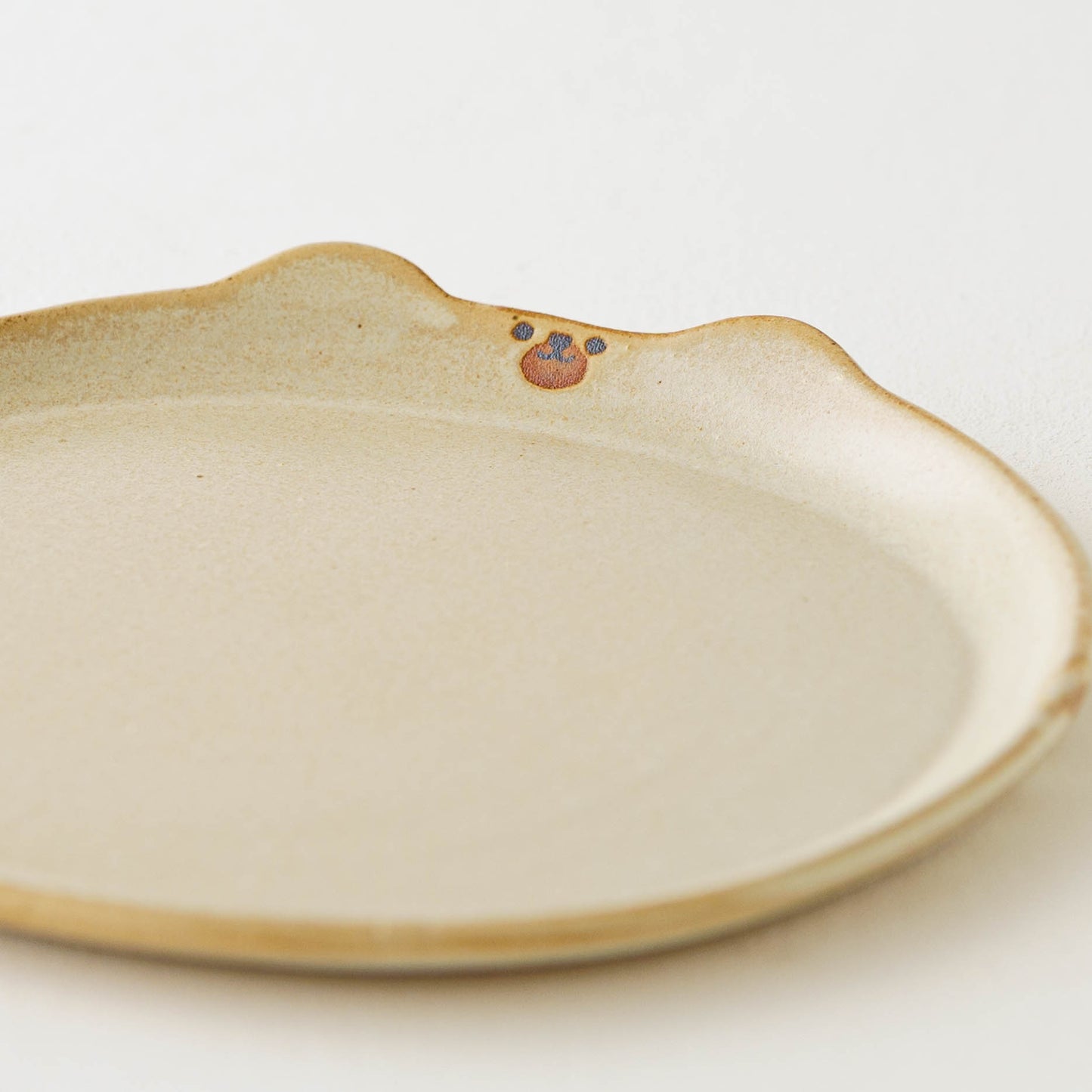 Bear plate L white | Atelier Monora