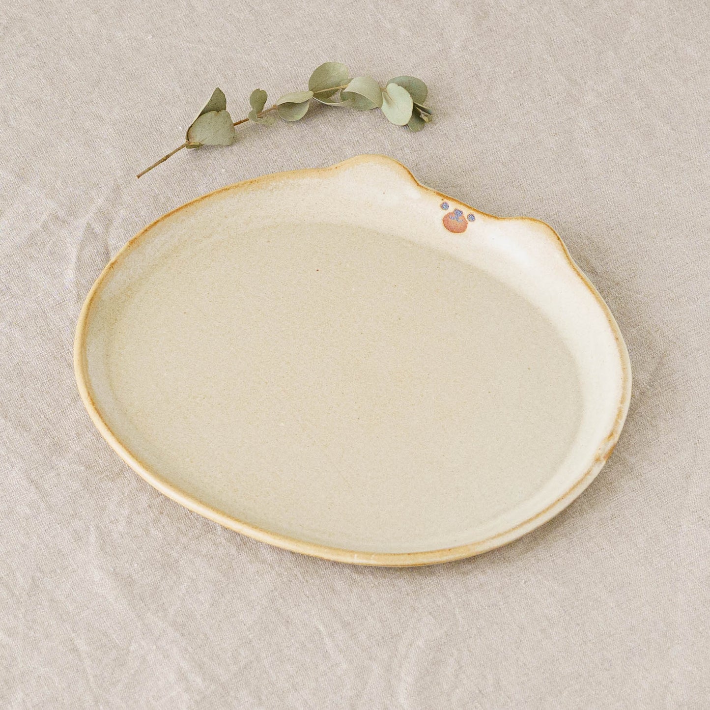 Bear plate L white | Atelier Monora