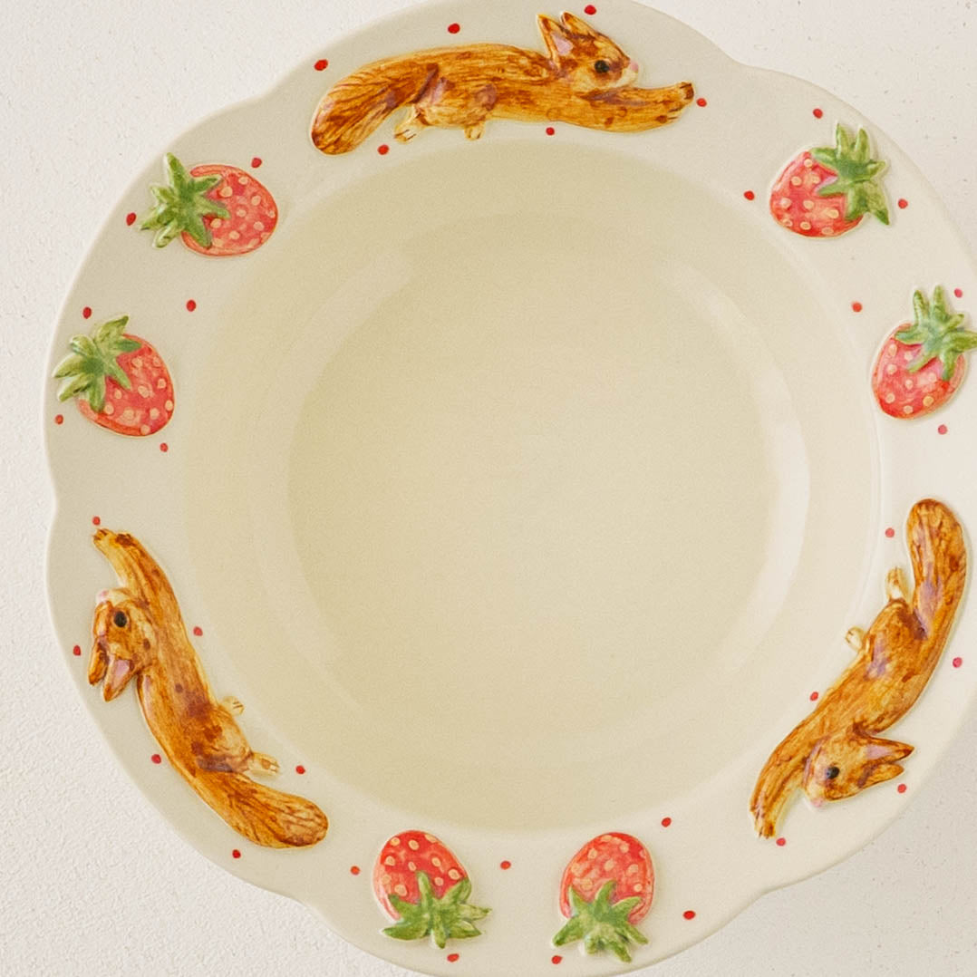 Bowl Hopping Squirrel little Strawberry S | Sugar Poppo