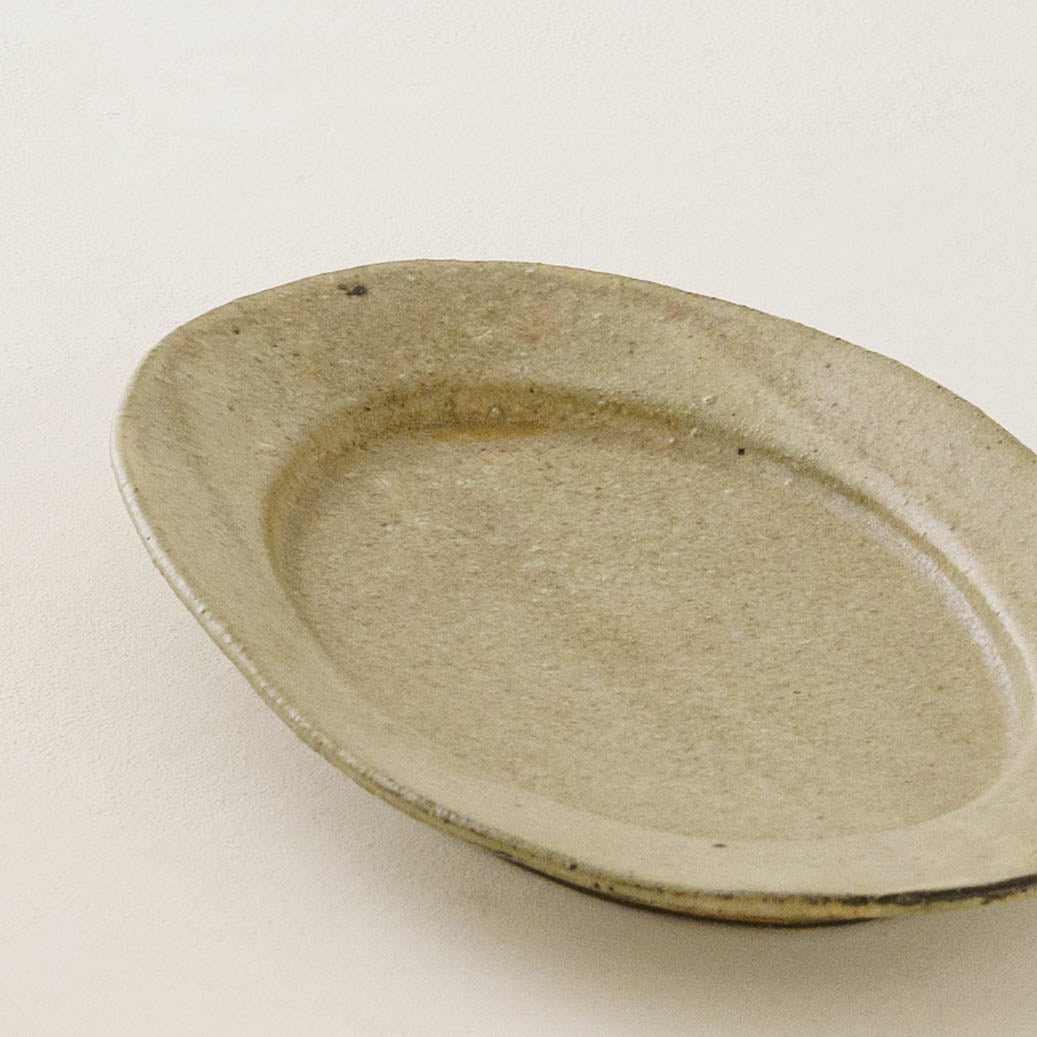 Oval rim plate L kohiki | Sakiko Tomibe