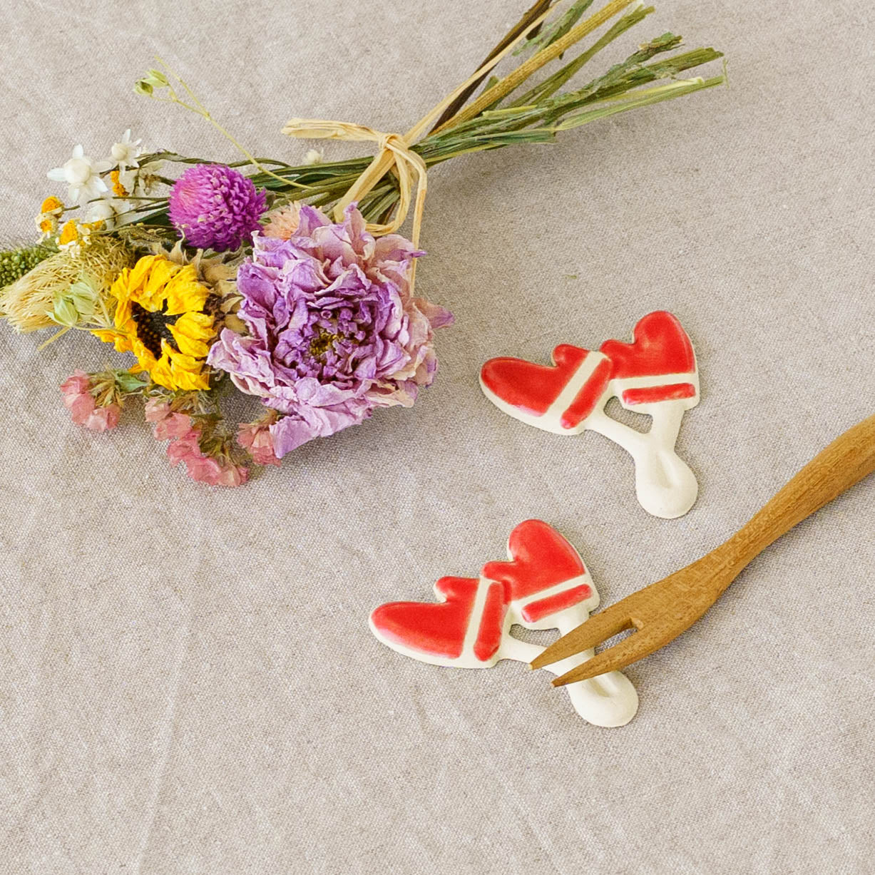 Chopstick Rest Mittens | Ryoko Kimura