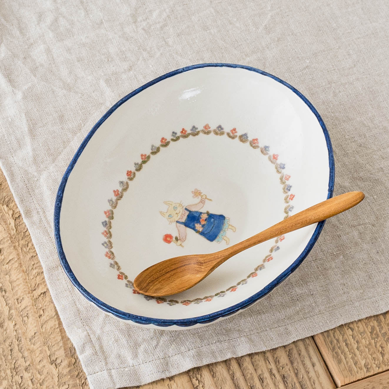 くまねこオーバルカレー皿　C｜長浜由起子（やぶから房）