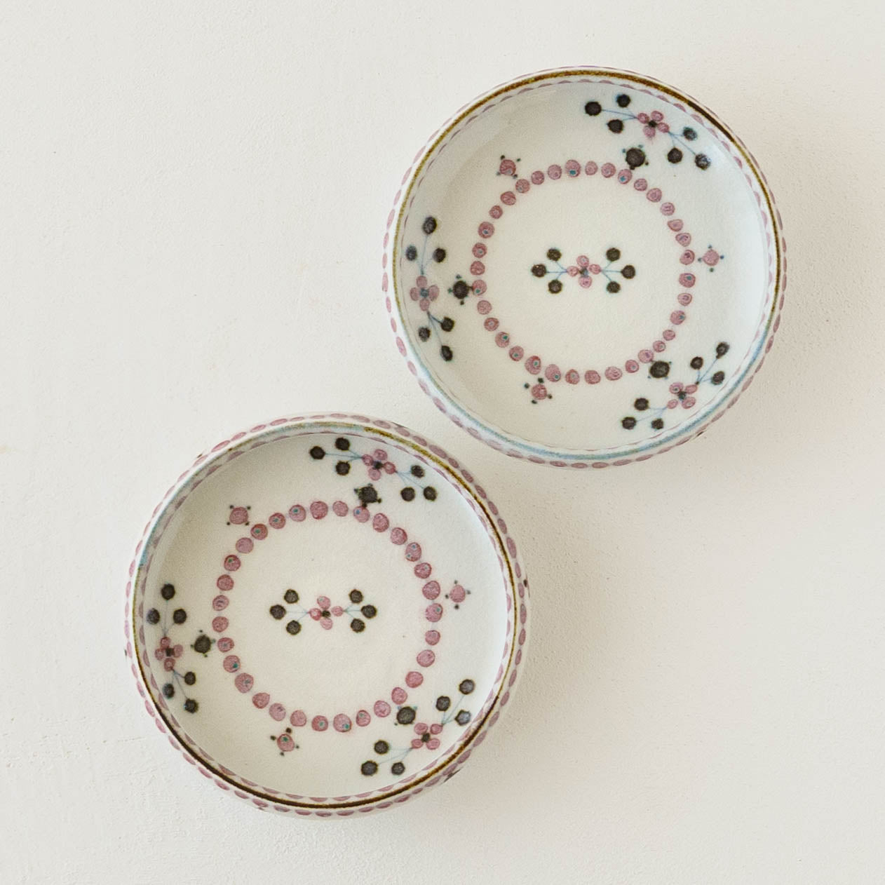12cm plate small flower Red｜Tosai gama