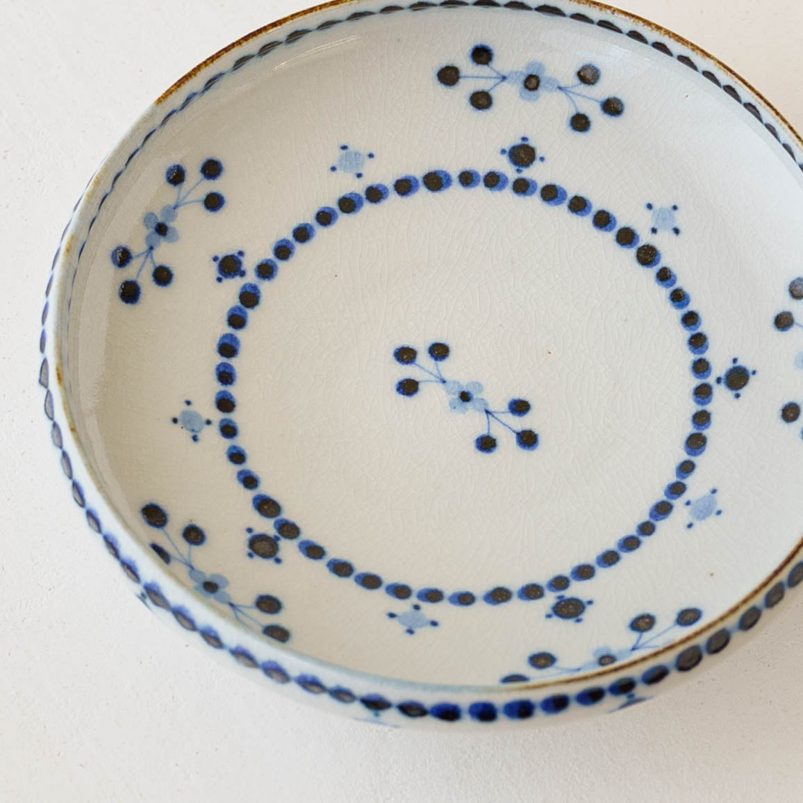 18cm plate small flower Blue｜Tosai gama