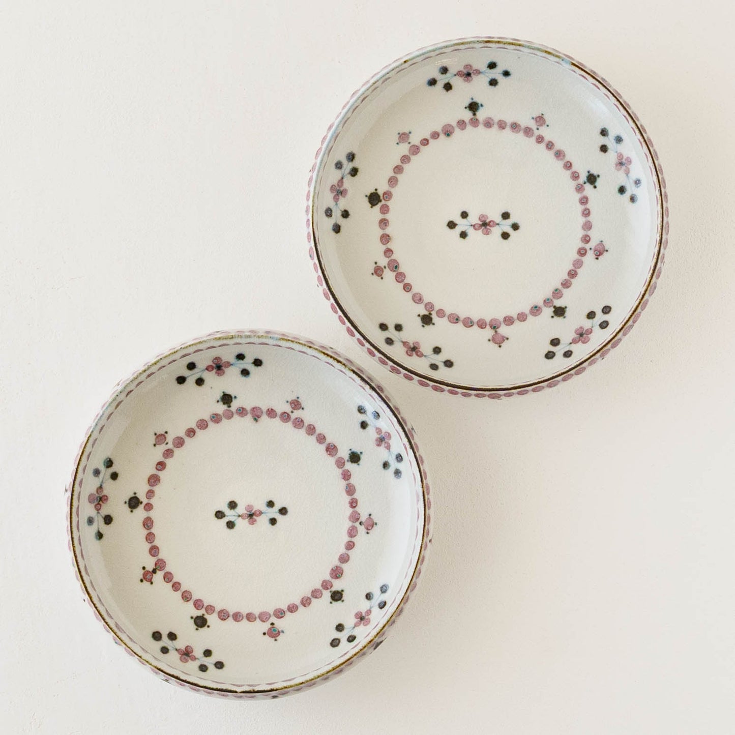 18cm plate small flower Red｜Tosai gama