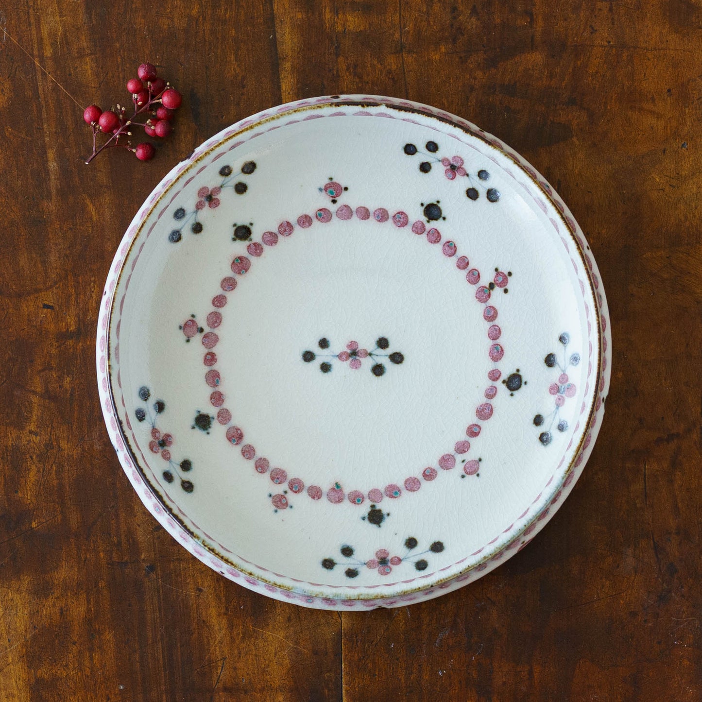 18cm plate small flower Red｜Tosai gama