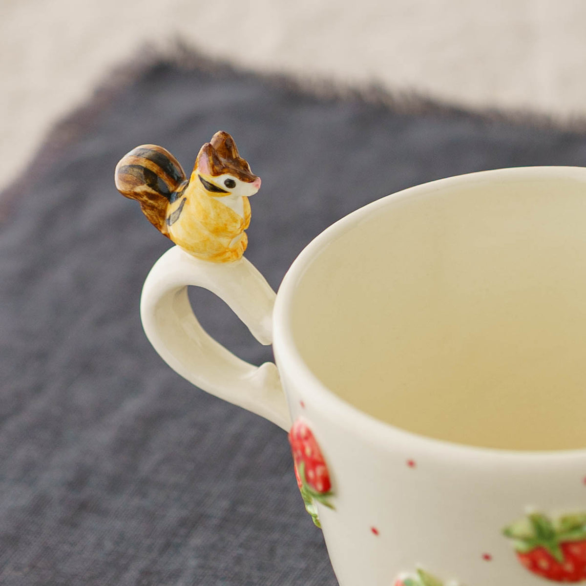 Mug Squirrel Little Strawberry | Sugar Poppo