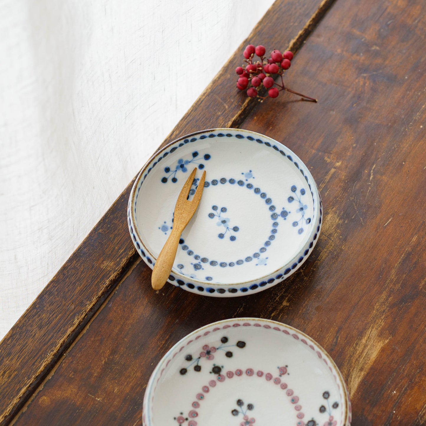 12cm plate small flower Blue｜Tosai gama