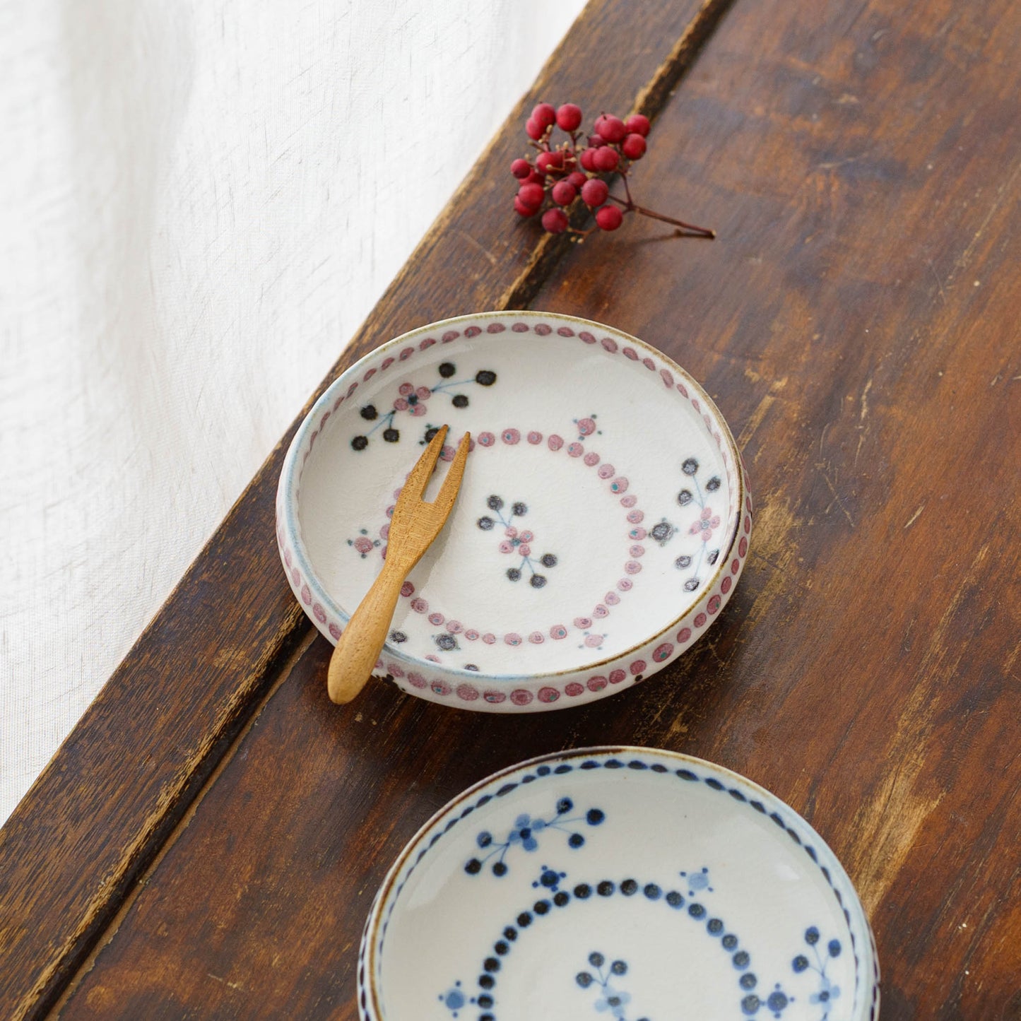12cm plate small flower Red｜Tosai gama