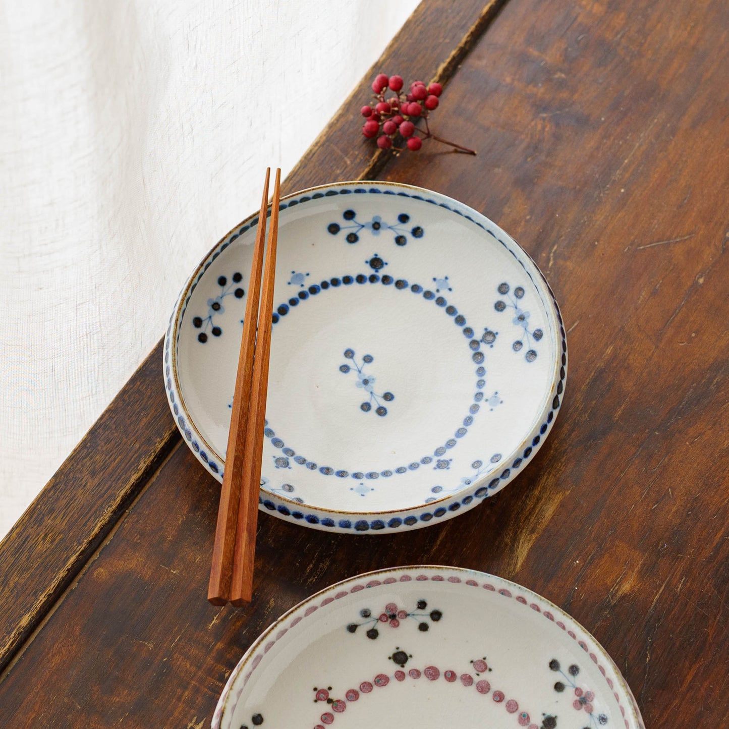 18cm plate small flower Blue｜Tosai gama