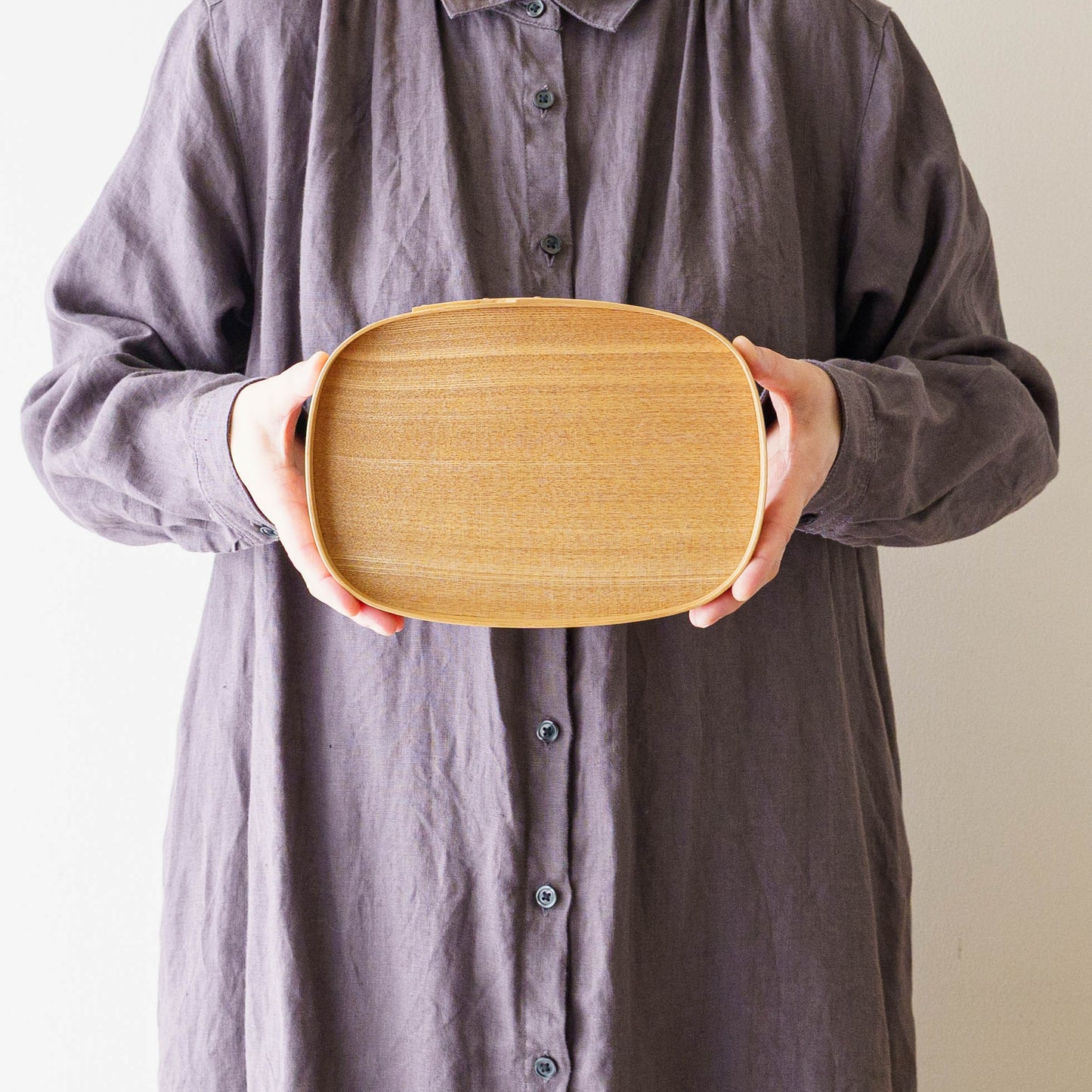 Round Corner mini tray ash  | Tomoharu Funahashi