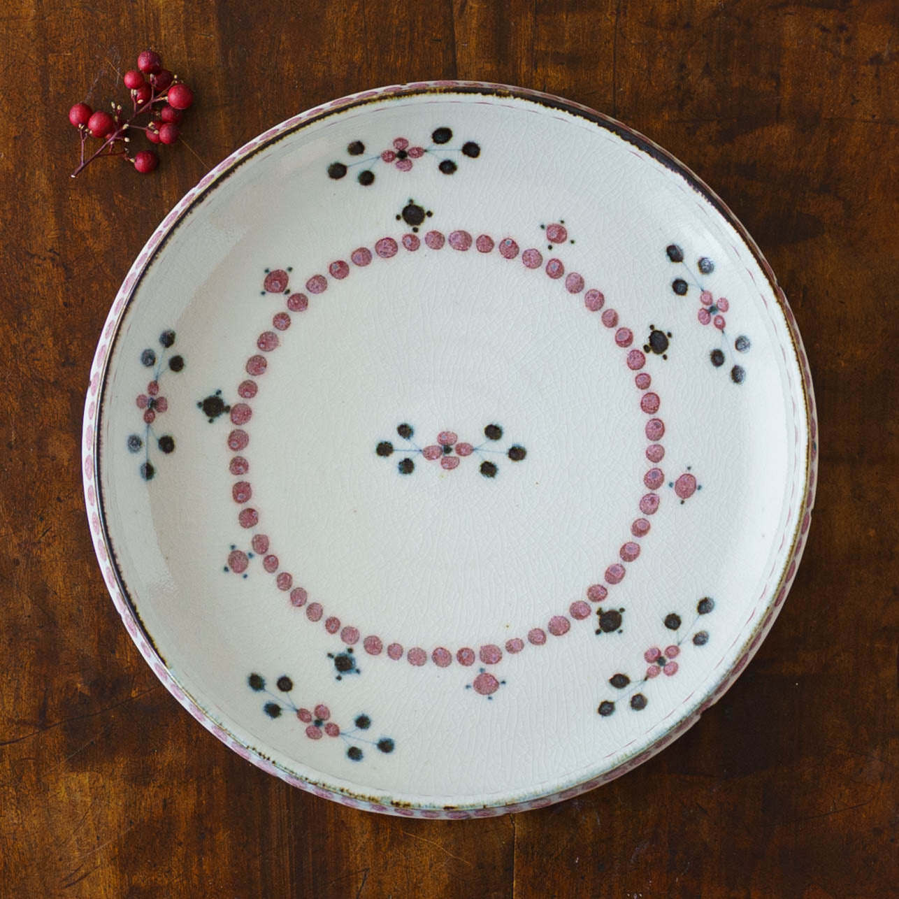 21cm plate small flower Red｜Tosai gama