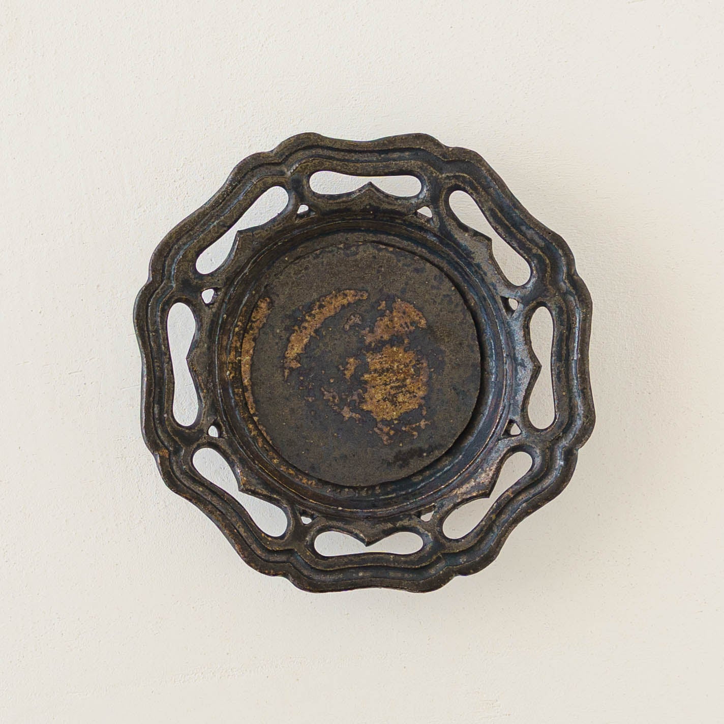 透かし向付　炭化　黒　輪花｜渡辺信史