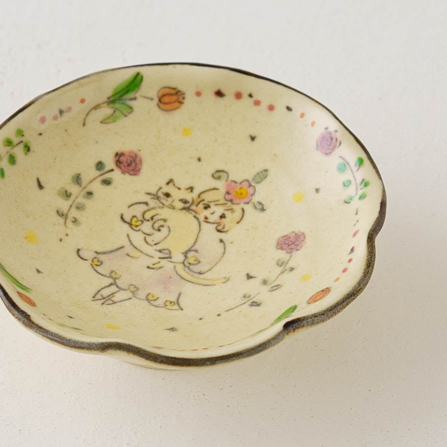 Hugging Cat Mini Plate | Hahamiya