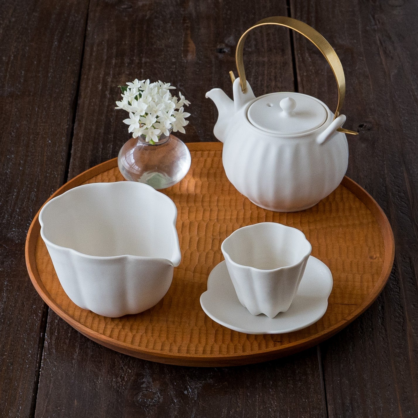 Tea sea (Katakuchi jar) white | Kasumi Fujimura