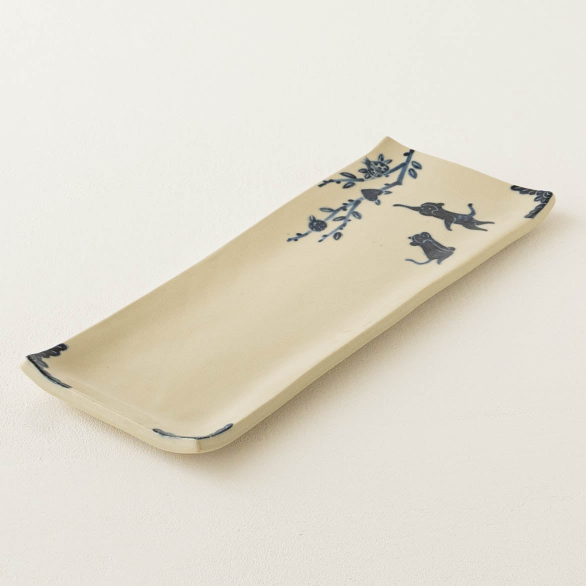 長皿　猿と桃の木｜吉村尚子