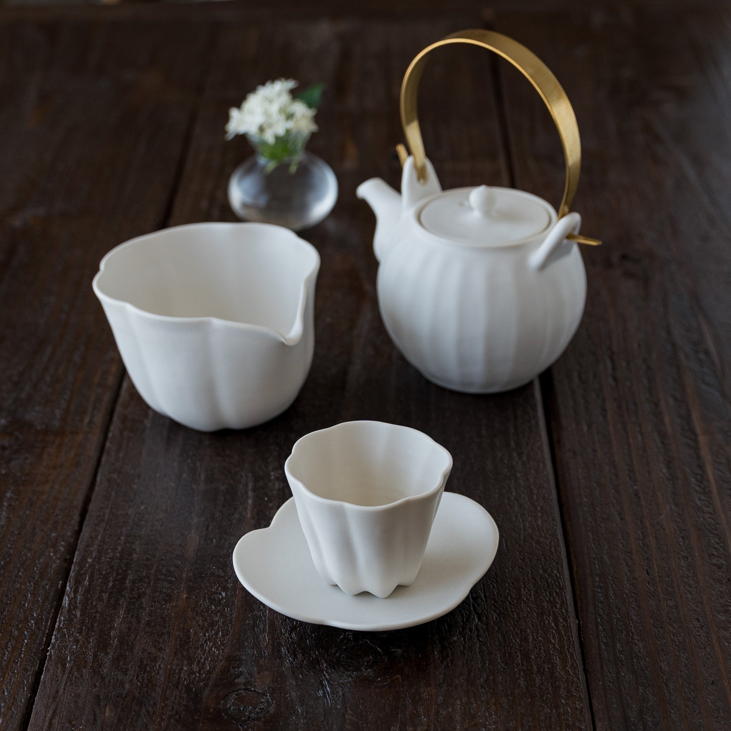 藤村佳澄さんのカヌレ茶器白