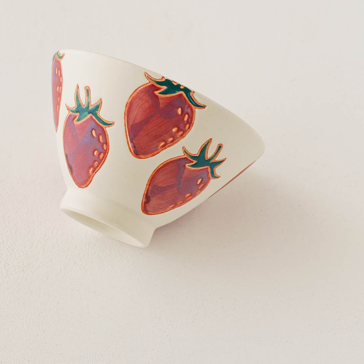 Hasamiyaki Bowl Strawberry