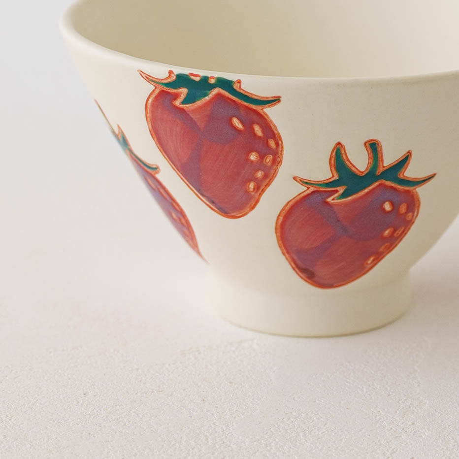 Hasamiyaki Bowl Strawberry