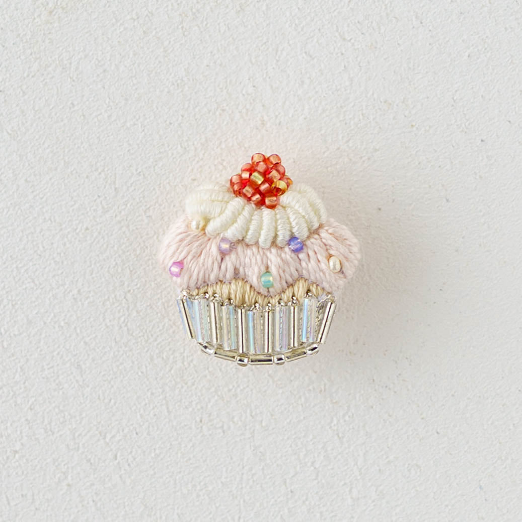Embroidered Brooch Cupcake | Aonoie