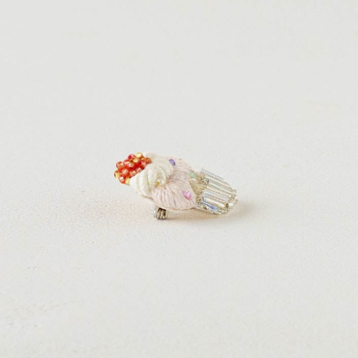 Embroidered Brooch Cupcake | Aonoie