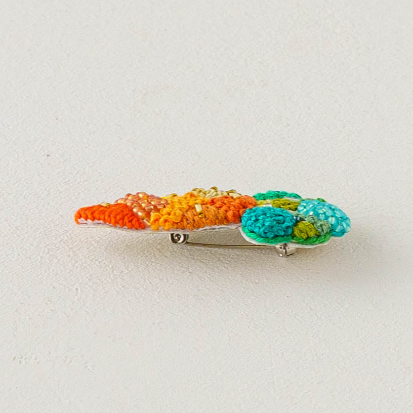 Embroidered Carrot Brooch | Aono ie