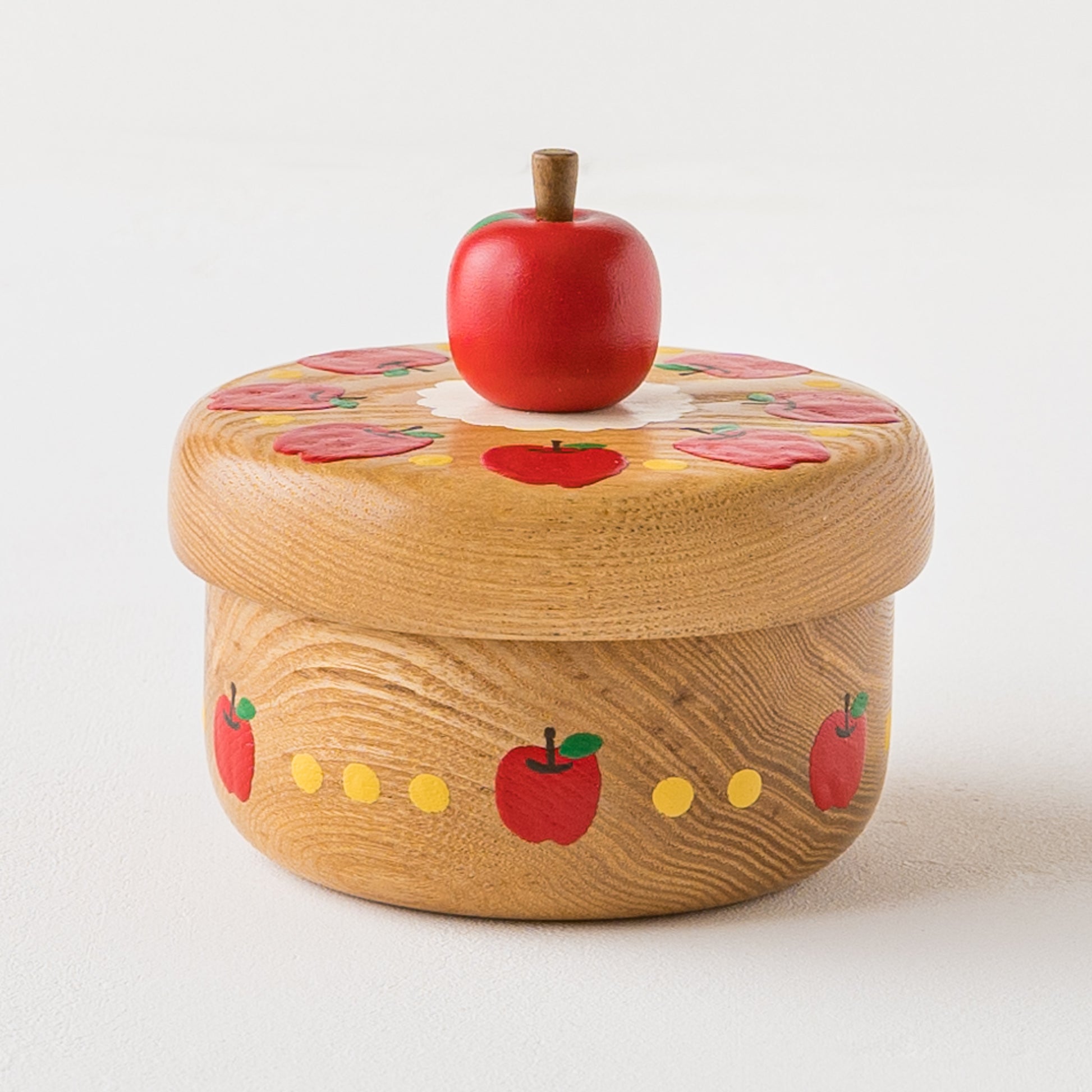 木絵雑貨さんの菓子器りんご