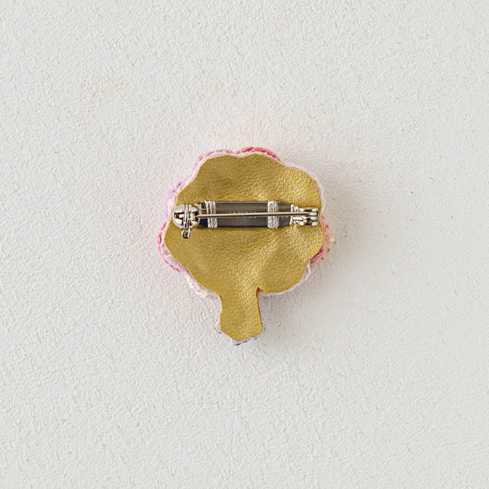Embroidered Brooch Cherry Blossoms in Full Bloom | Aonoie