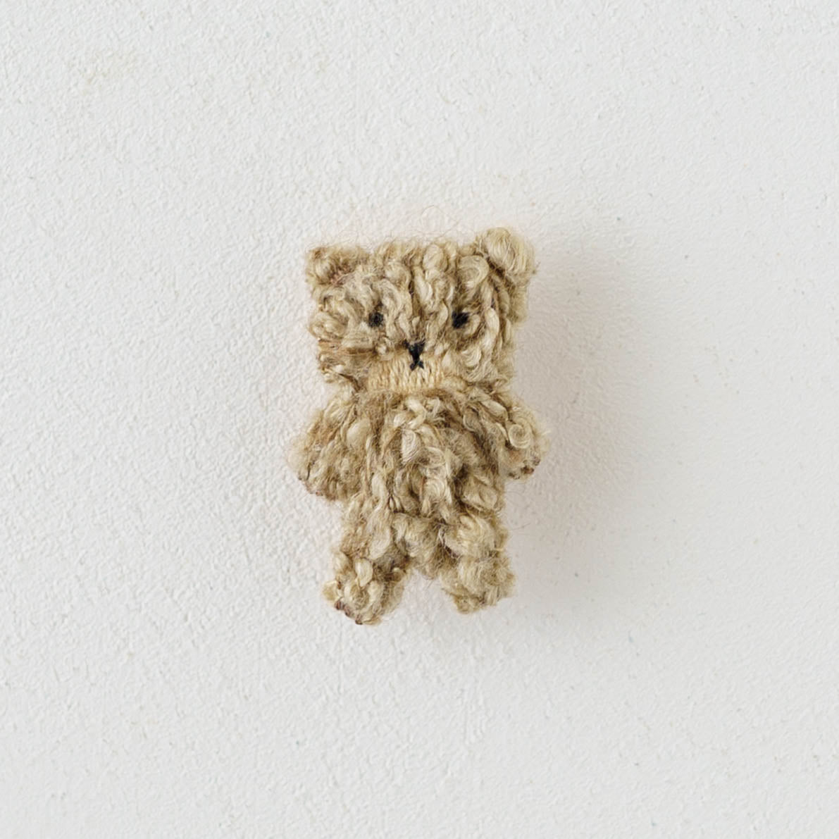 Embroidered Brooch Bear | Aonoie