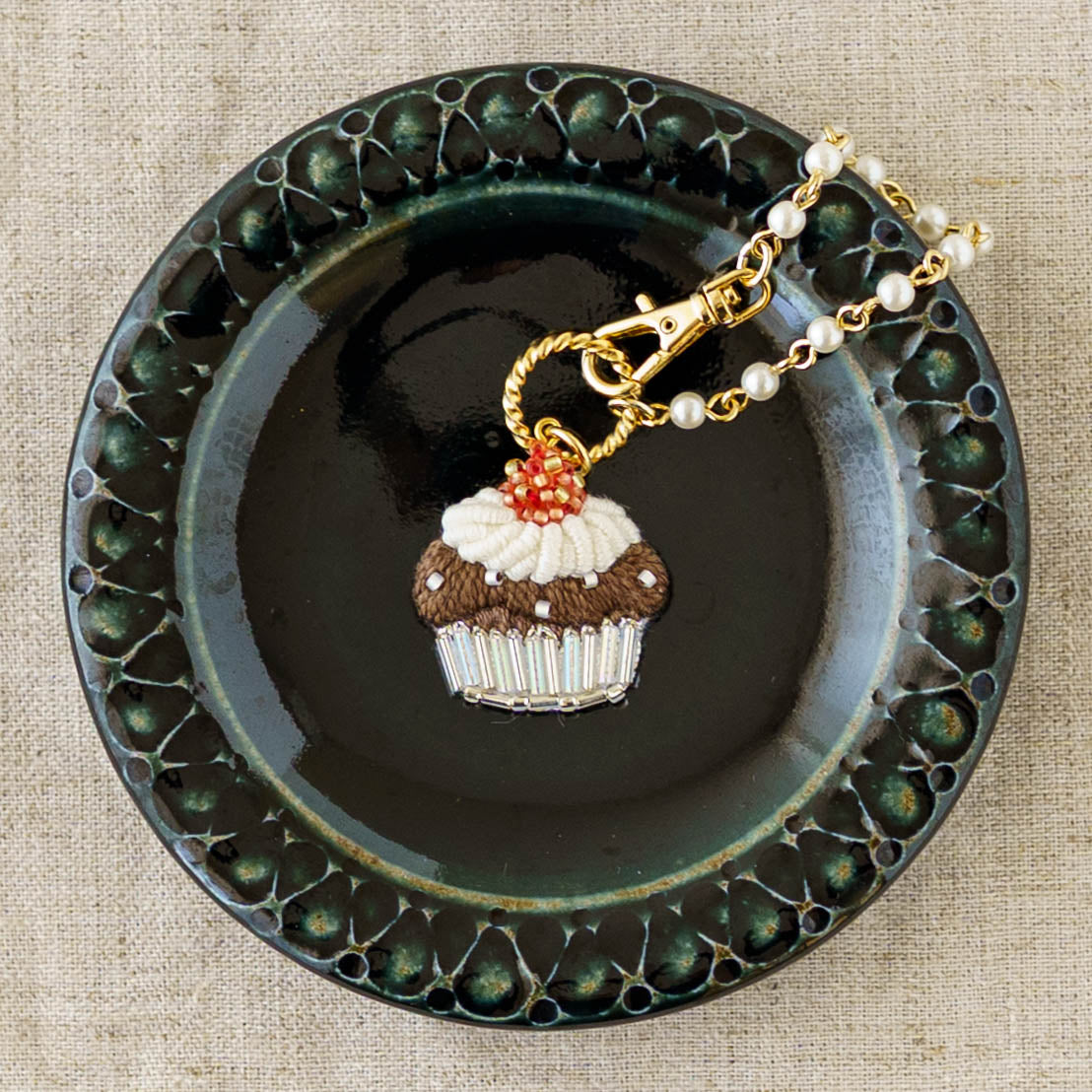 Embroidered Bag Charm Chocolate Cupcake | Aonoie