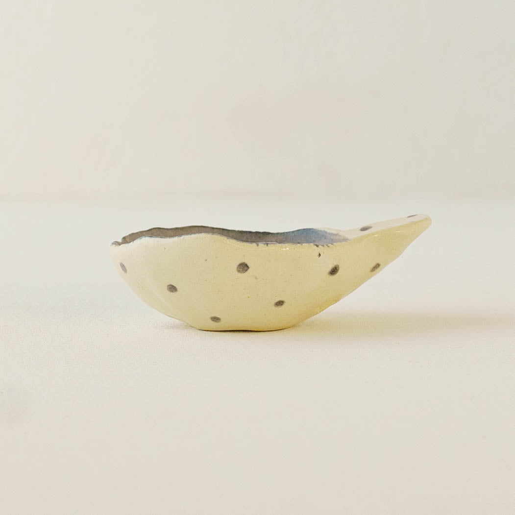 Gramame Gray |  Hitsuji no Teshigoto