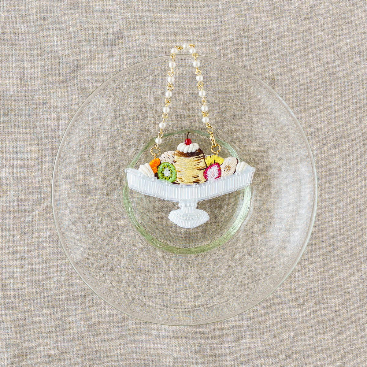 Embroidered Bag Charm Purin a la Mode | Aonoie