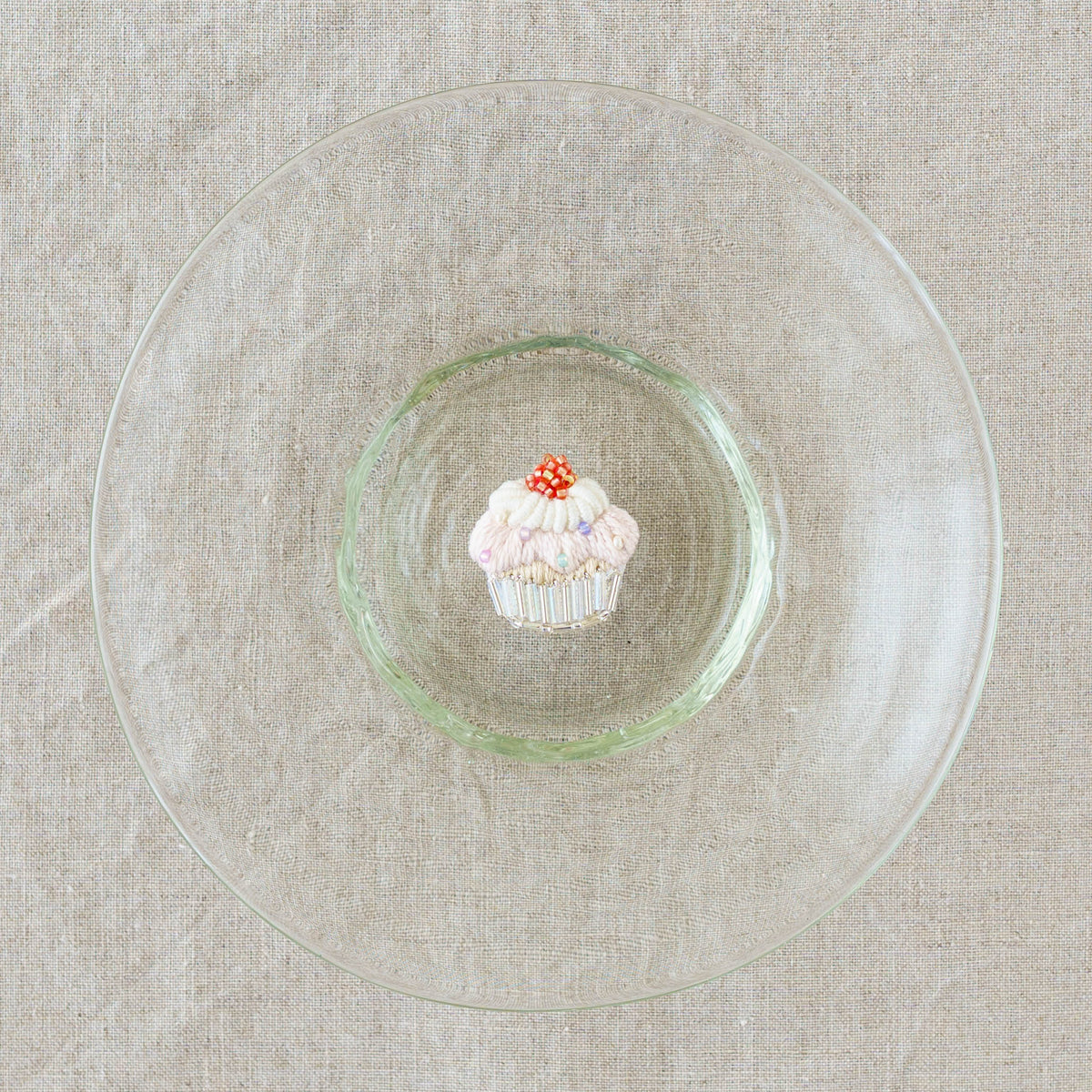 Embroidered Brooch Cupcake | Aonoie