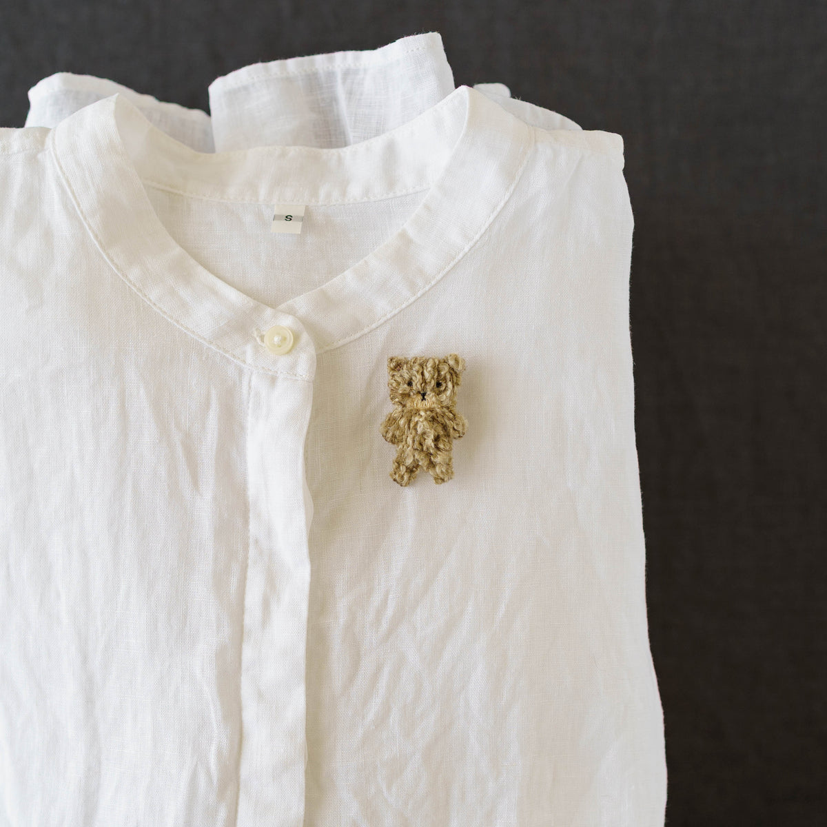 Embroidered Brooch Bear | Aonoie