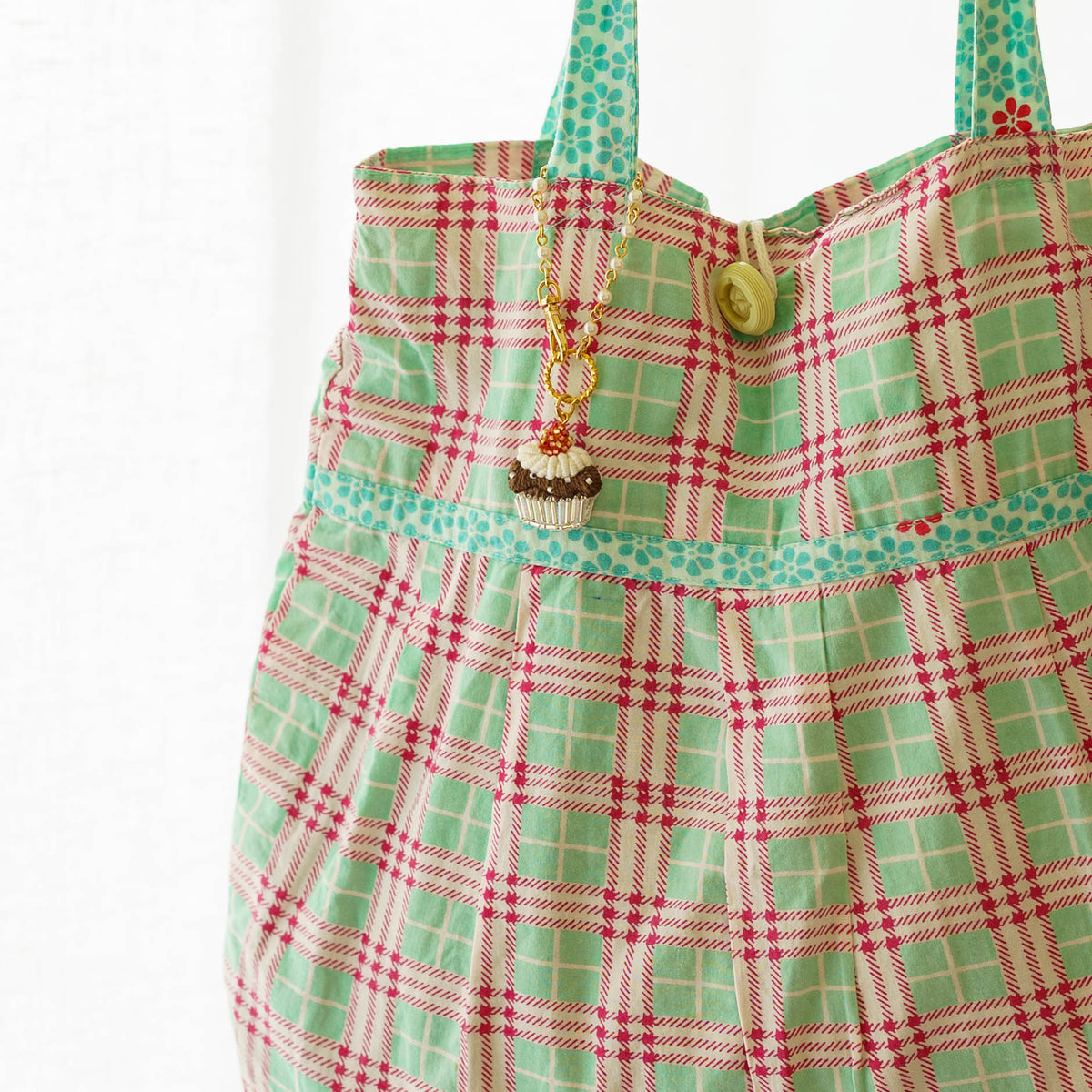 Embroidered Bag Charm Chocolate Cupcake | Aonoie
