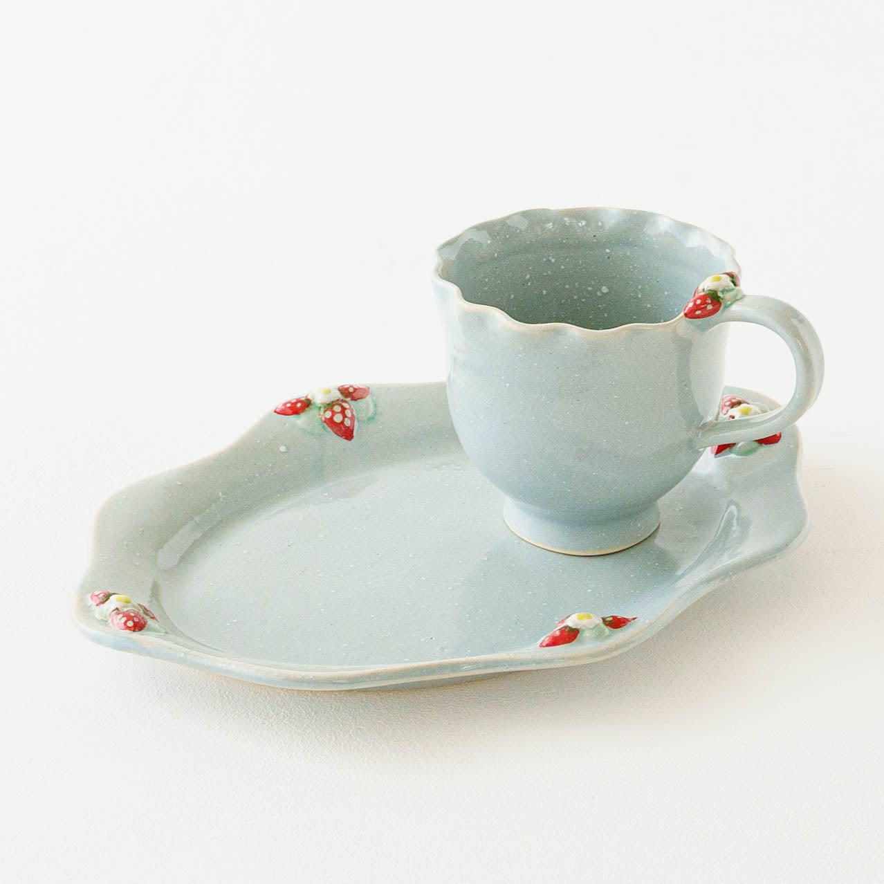Strawberry C&S Gray | Aiko Miura
