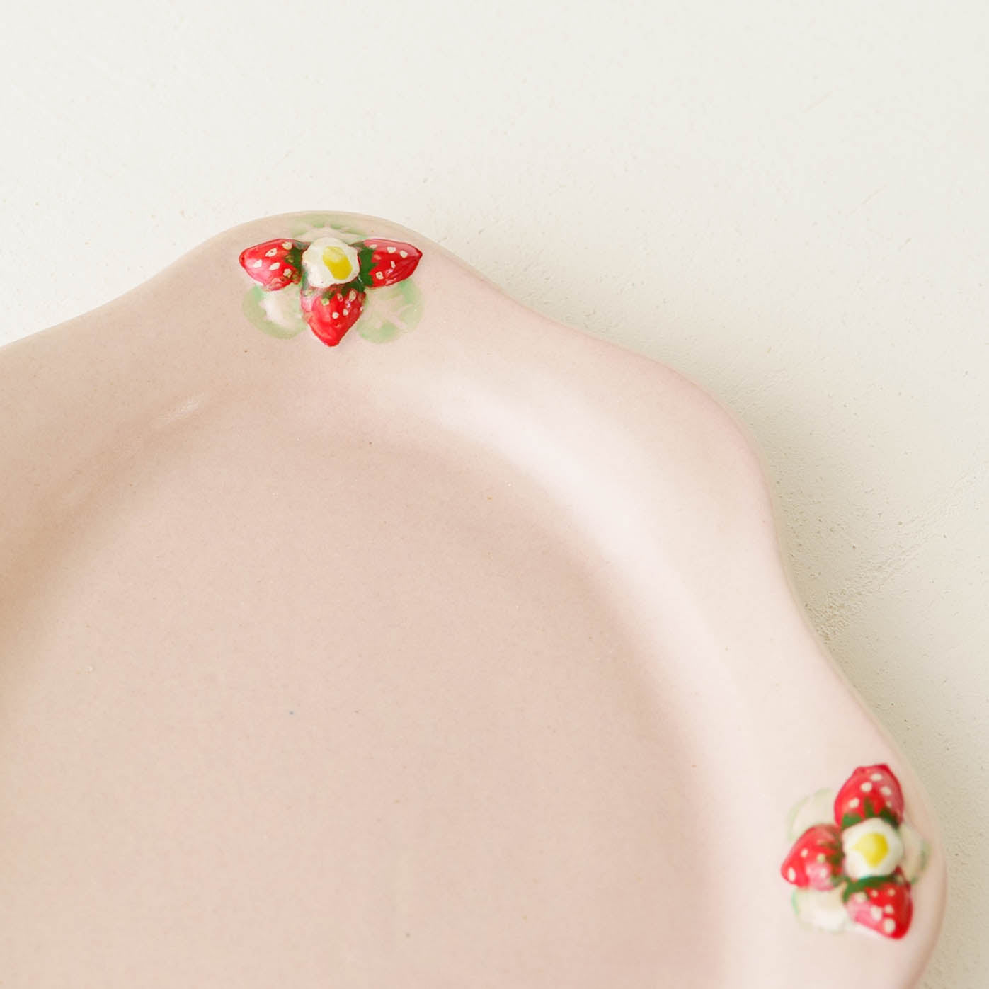 Strawberry C&S Pink | Aiko Miura