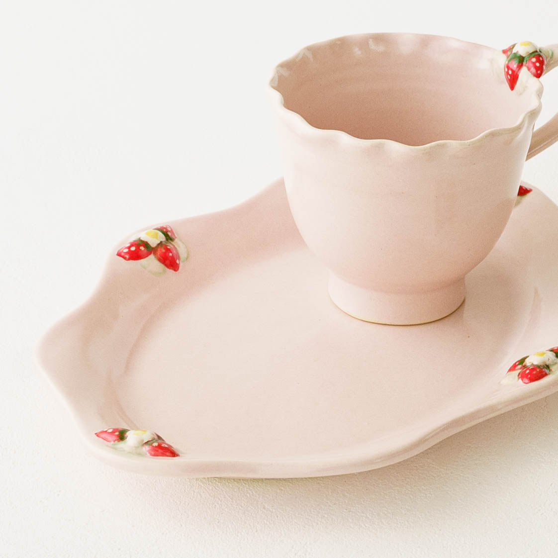 Strawberry C&S Pink | Aiko Miura