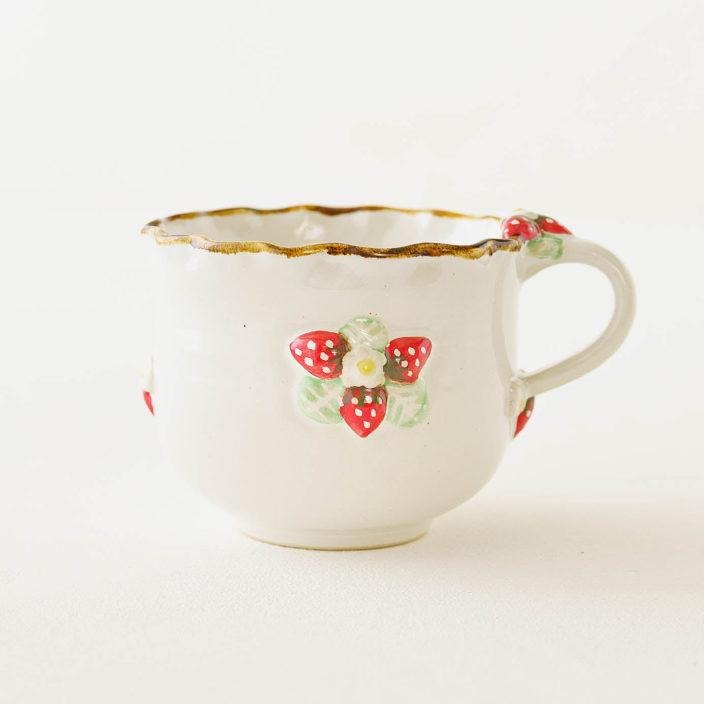 Strawberry C&S White C｜Aiko Miura