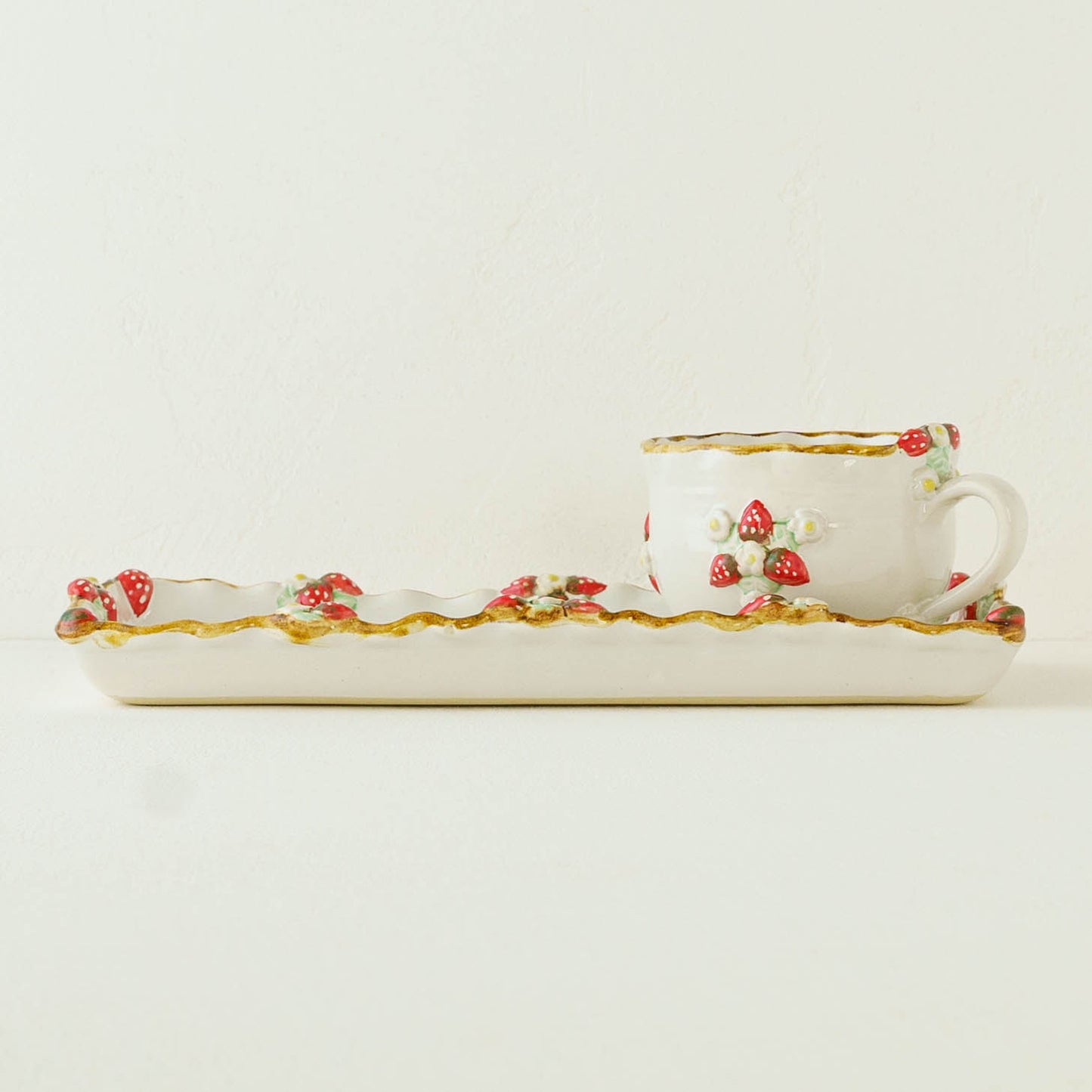 Strawberry C&S White E｜Aiko Miura