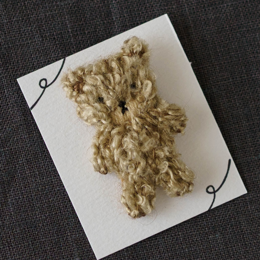 Embroidered Brooch Bear | Aonoie